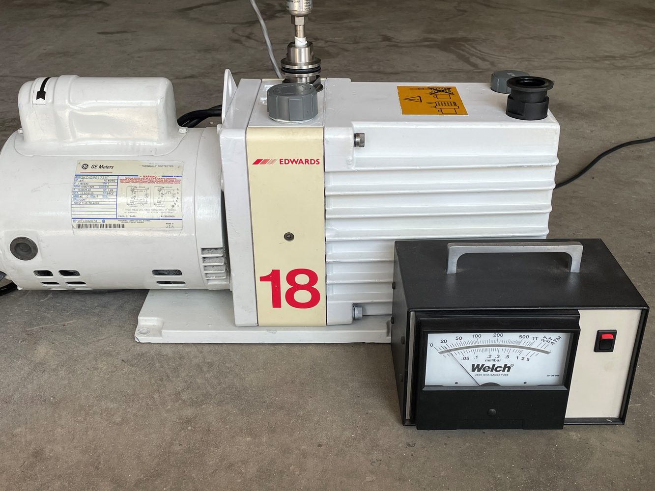 Edwards E2M18 vacuum pump
