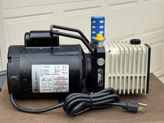 Varian SD-40 vacuum pump